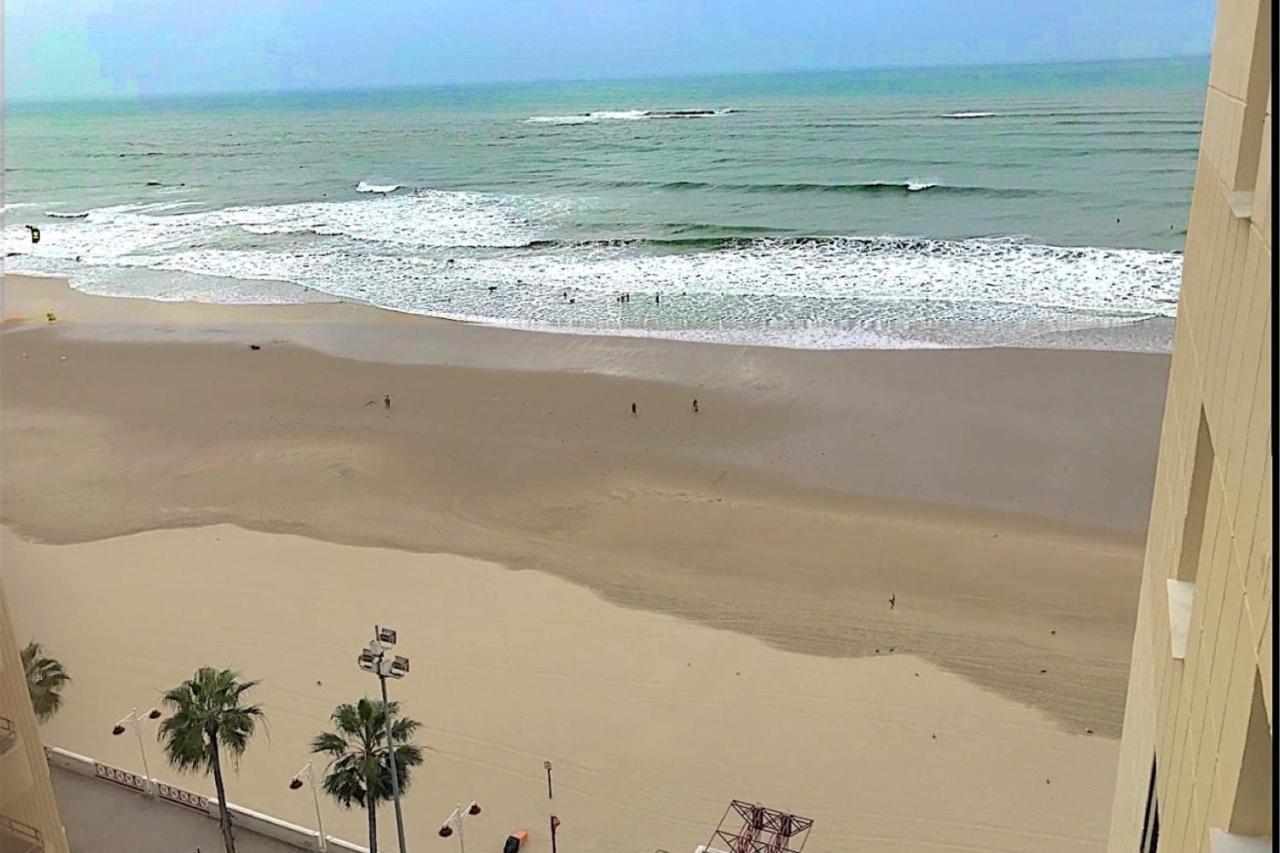 Romantica Vista Al Paseo Maritimo De كاديز المظهر الخارجي الصورة