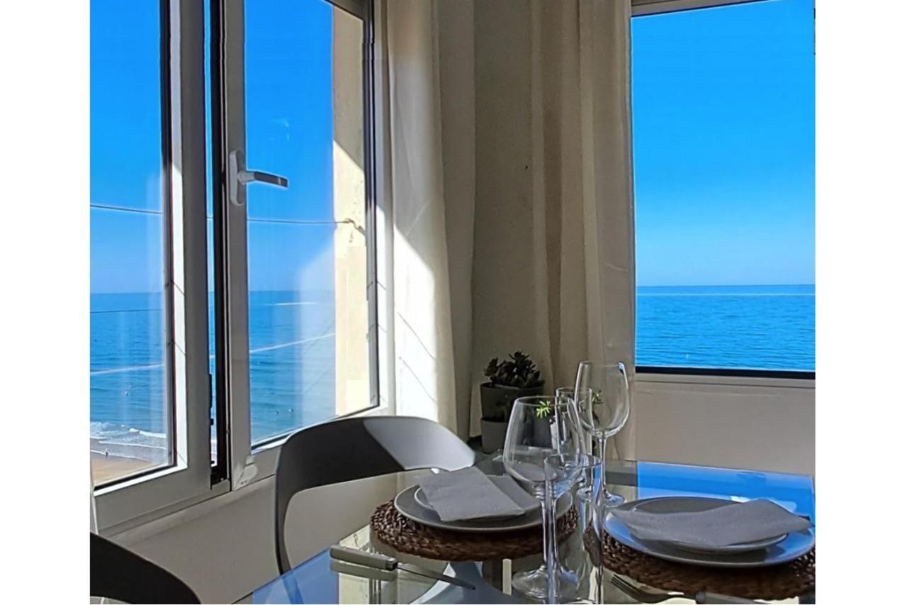 Romantica Vista Al Paseo Maritimo De كاديز المظهر الخارجي الصورة