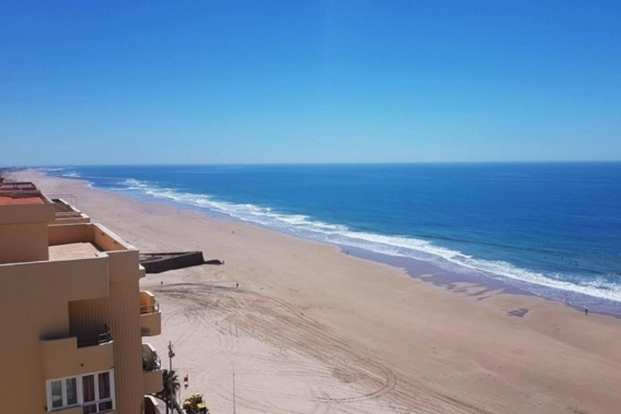 Romantica Vista Al Paseo Maritimo De كاديز المظهر الخارجي الصورة